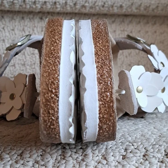 EUC Birkenstock Gizeh Floral White Leather Sandal. 3d Leather Flowers. EU37, Reg - Picture 9 of 12